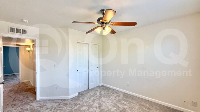 Building Photo - 3249 N Ash Cir