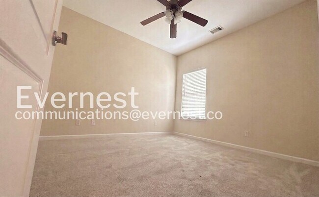 Building Photo - 273 Oxmoor Pl