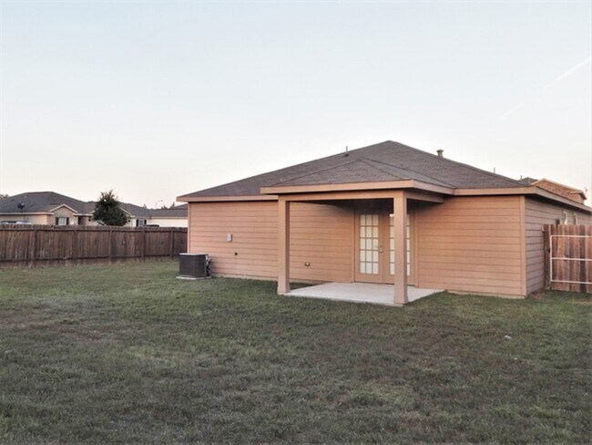 Building Photo - 28829 Sulphur River Ct