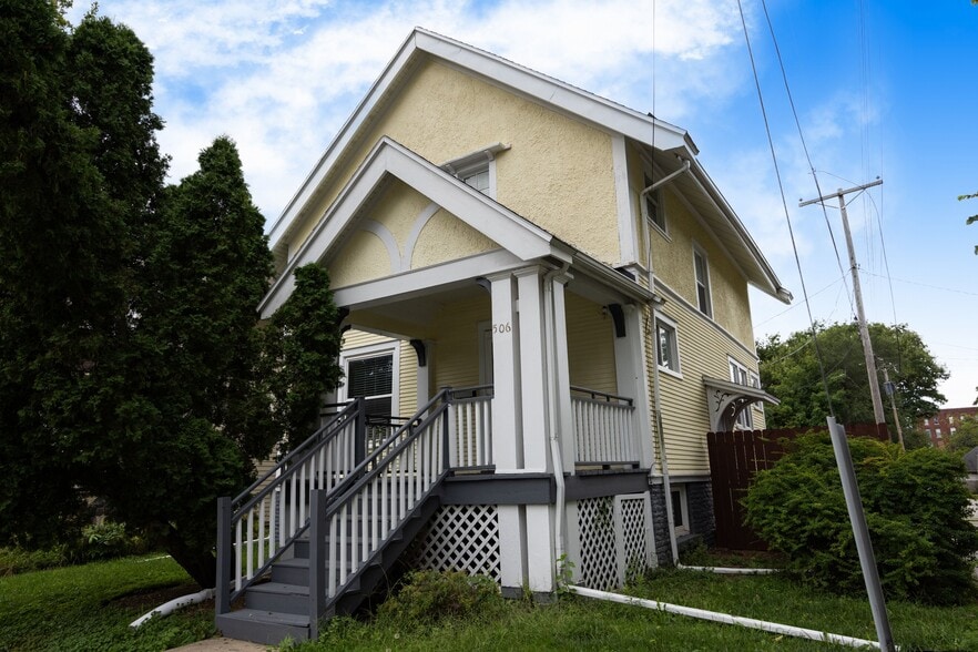 Primary Photo - 506 N McLean St