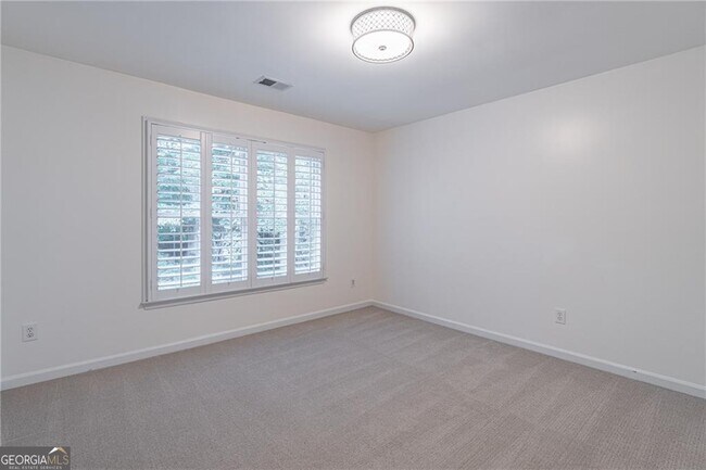 Building Photo - 5491 Oxford Chase Way