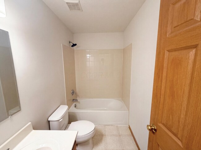 Building Photo - 1000 Hidden Cove Way