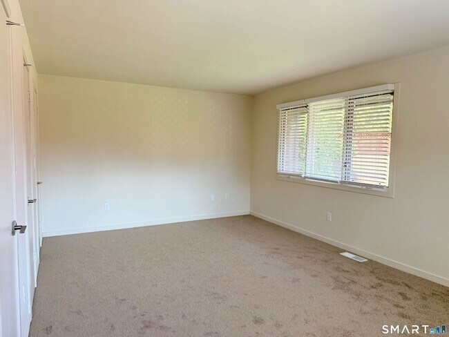 Building Photo - 108 Montoya Dr