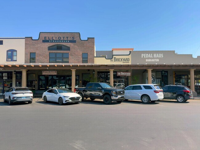 Building Photo - 274 N Delaware St