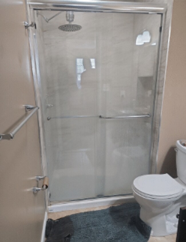 Building Photo - 442 S 18th St