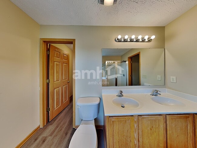 Building Photo - 2194 Dry Ridge Ct