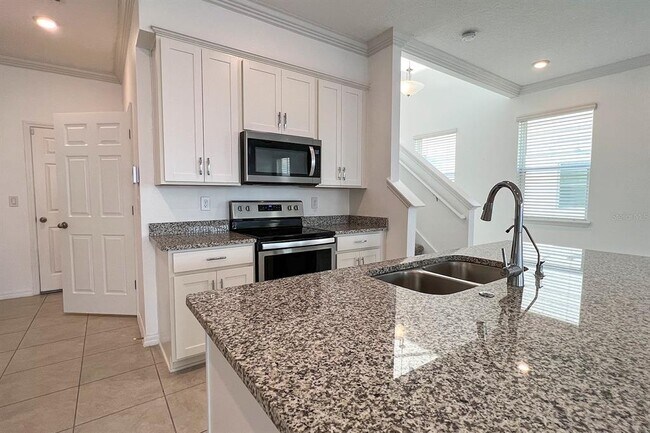 Building Photo - 15589 Willow Arbor Cir