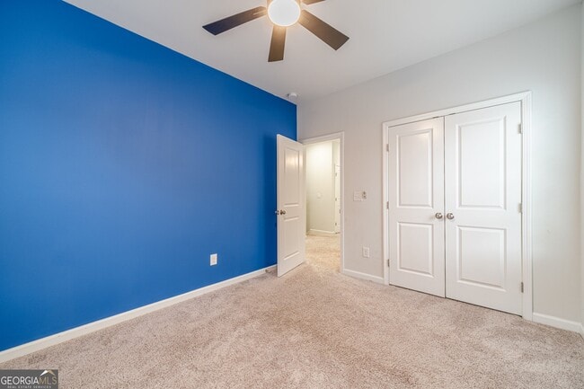 Building Photo - 2252 Talmai Dr