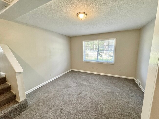Building Photo - 4347 Fortner Ave