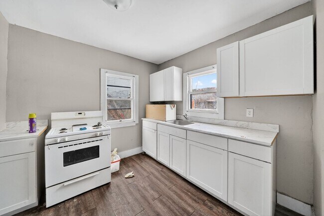 Building Photo - Charming 3BR House in Cleveland