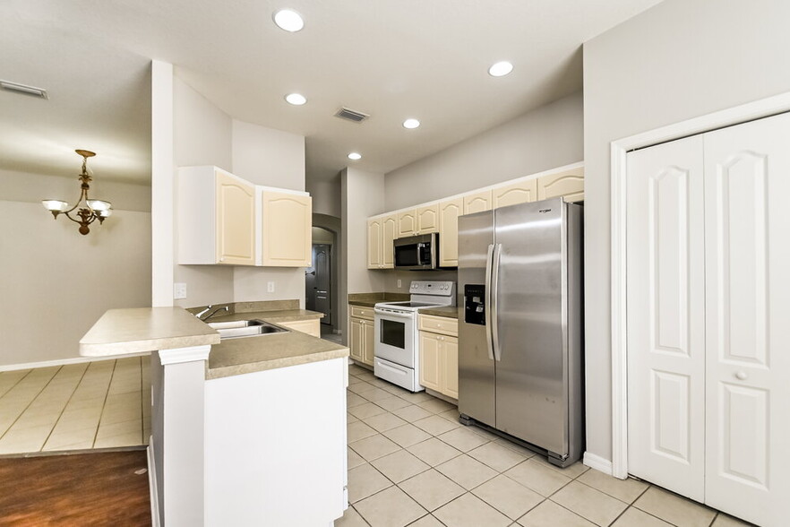 Building Photo - 13208 Cherry Bark Cir