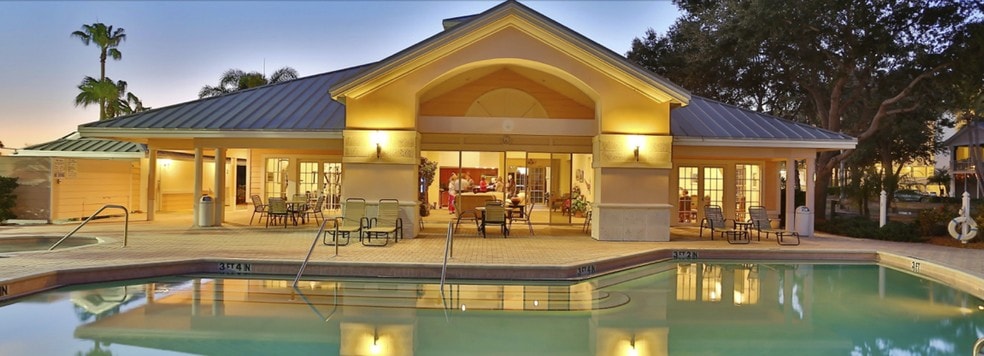 Community Pool - 294 Hidden Bay Dr