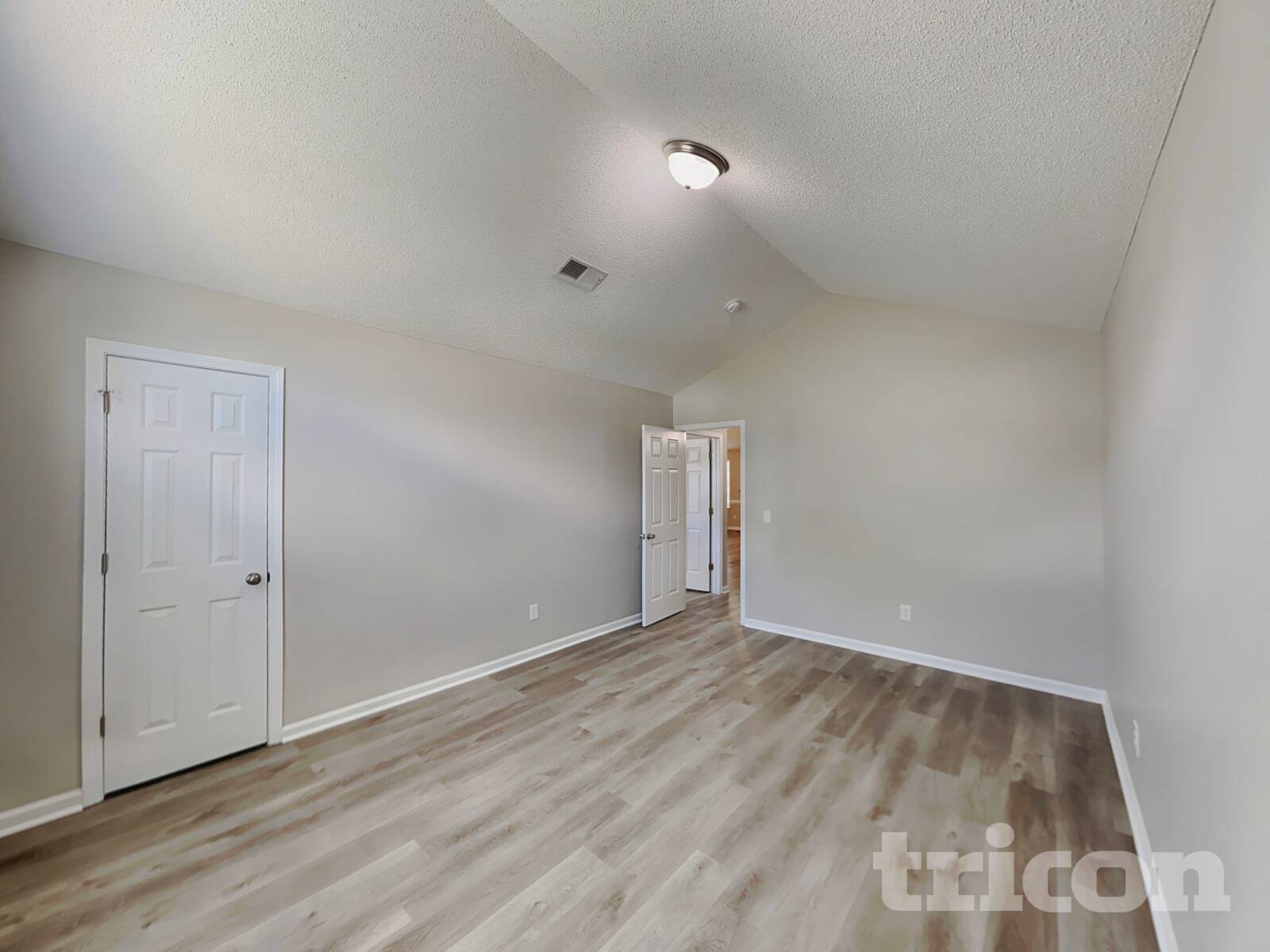 Building Photo - 89 Smokewood Dr