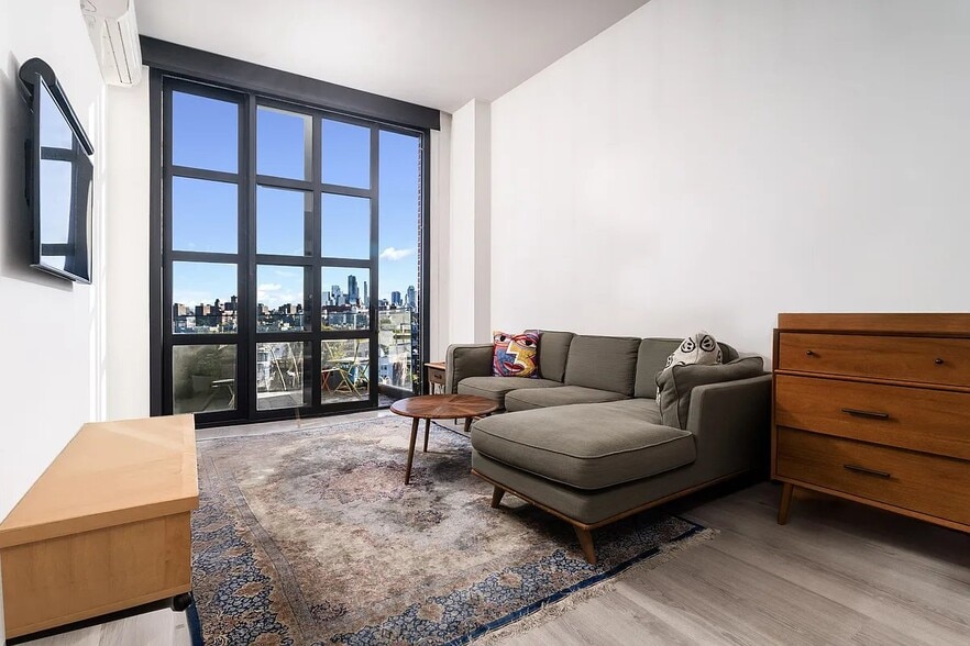 Building Photo - 11-16 Main Avenue