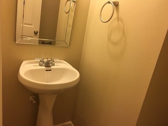Building Photo - 106 Westwind Dr