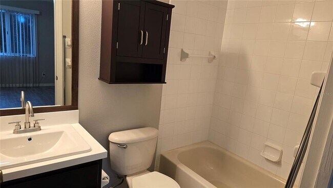 Building Photo - 4638 Sabal Key Dr