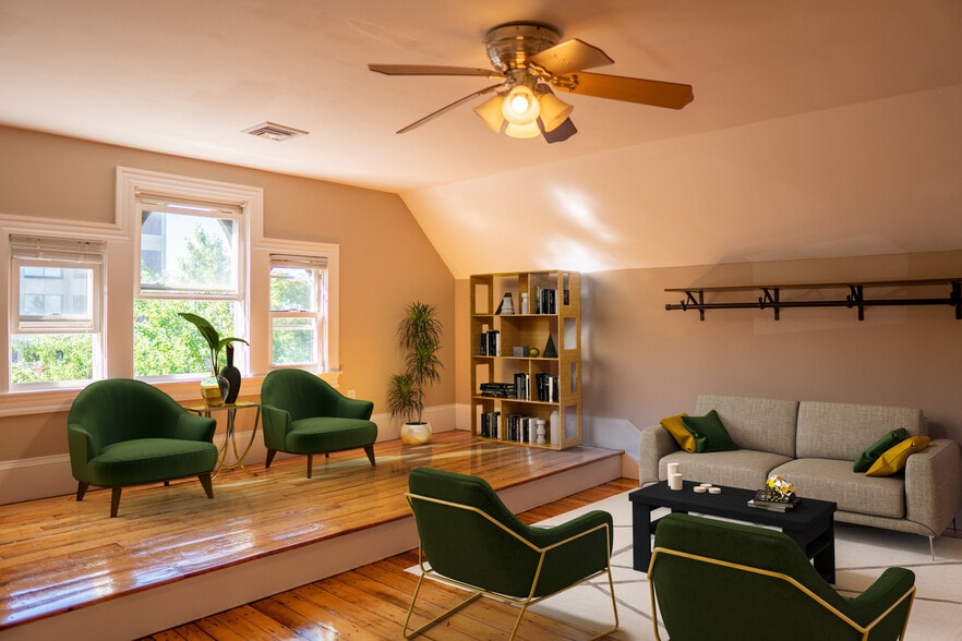 Building Photo - 3 Parker Hill Ter