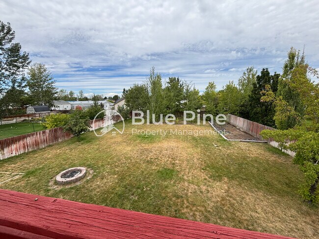 Building Photo - 3709 E 20th N