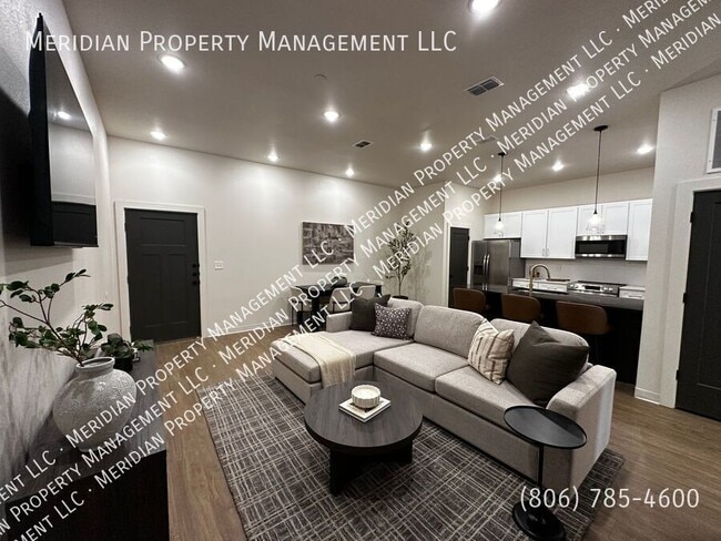 Building Photo - 5912 Erskine St