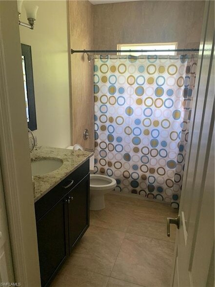 Building Photo - 701 Meyer Dr