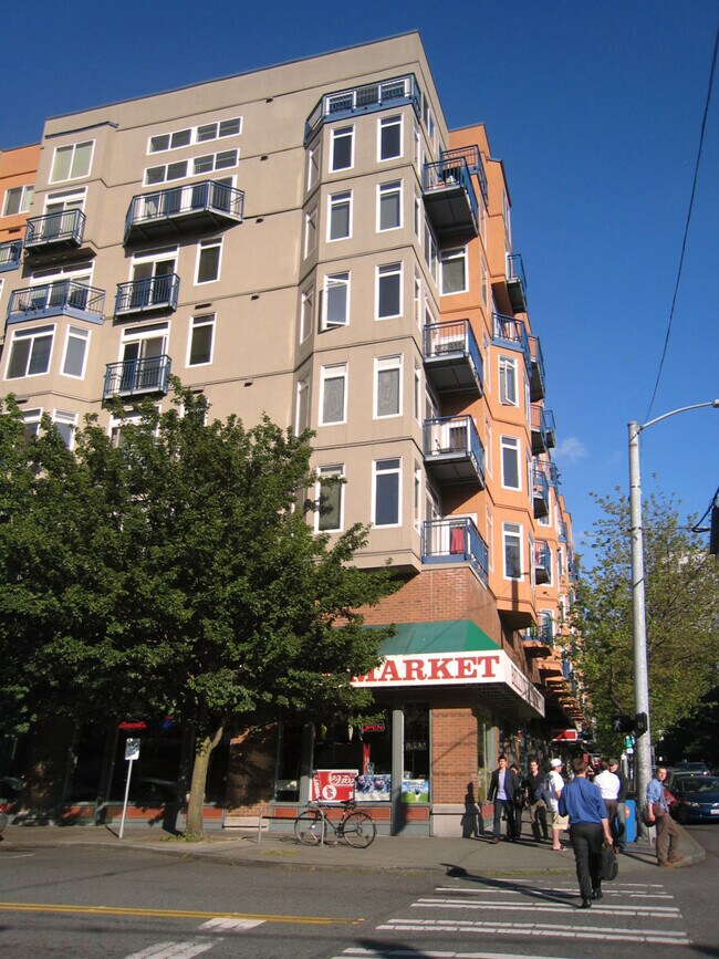 Building Photo - 2414 1st Ave