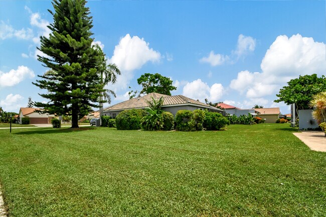 Building Photo - 5391 Alta Way