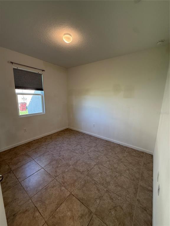 Building Photo - 5593 Western Sun Dr