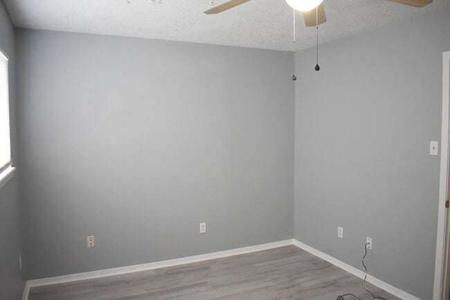 Building Photo - 3230 Pearl St