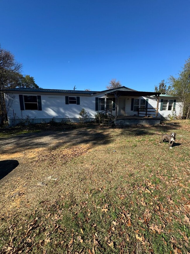 Building Photo - 3 BR 2 Bath 2,240 sq ft doublewide mobile ...