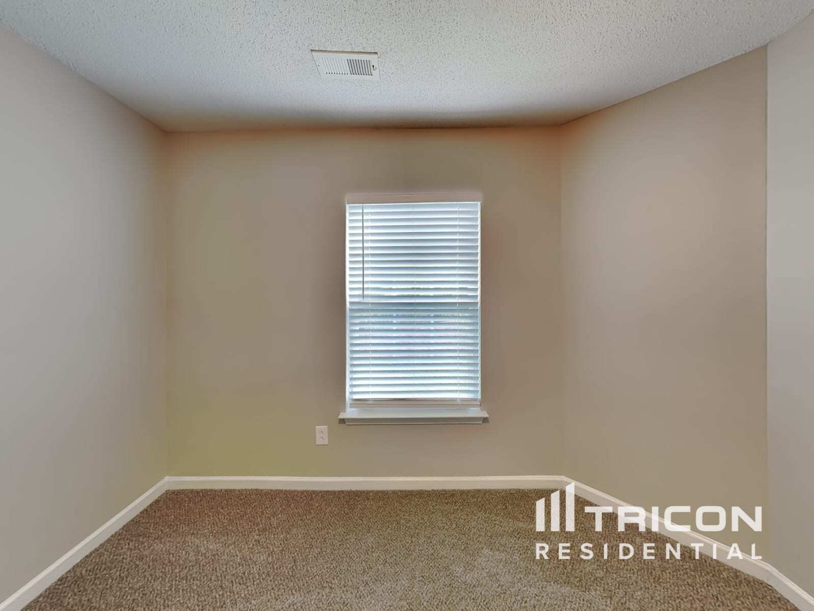 Building Photo - 937 Anchor Way NE