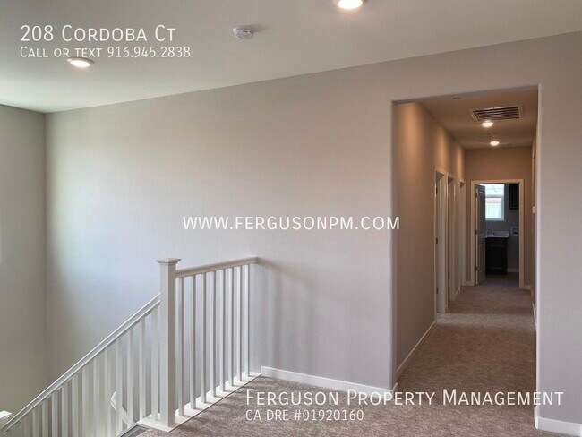 Building Photo - 208 Cordoba Ct