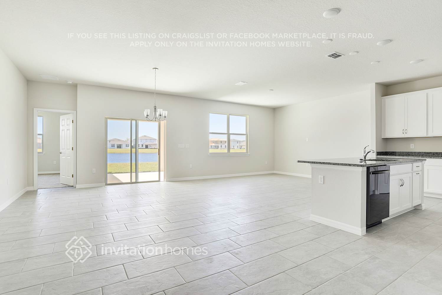 Building Photo - 1487 Grassland Ave