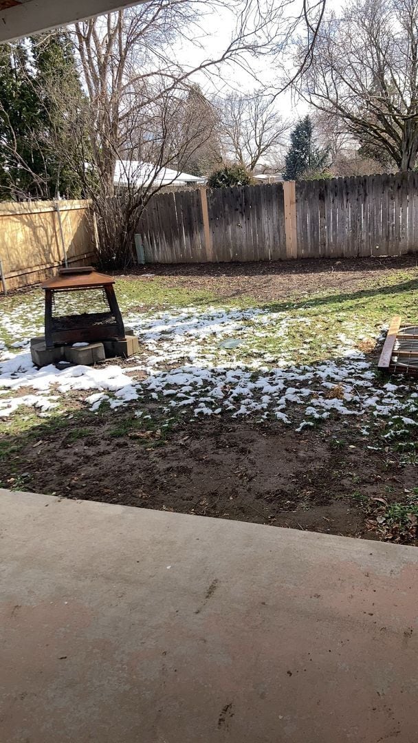 Building Photo - Huge Home In The West Bench Neighborhood!