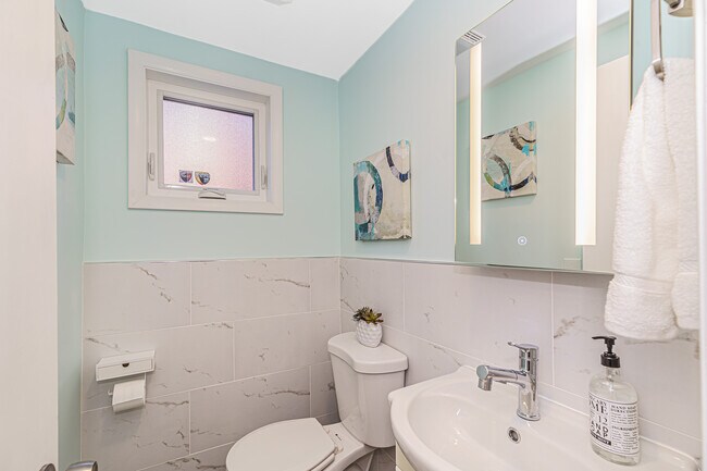 1/2 Bathroom - 130 E Northwest Hwy