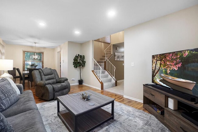 Building Photo - 346 Weatherford Ln