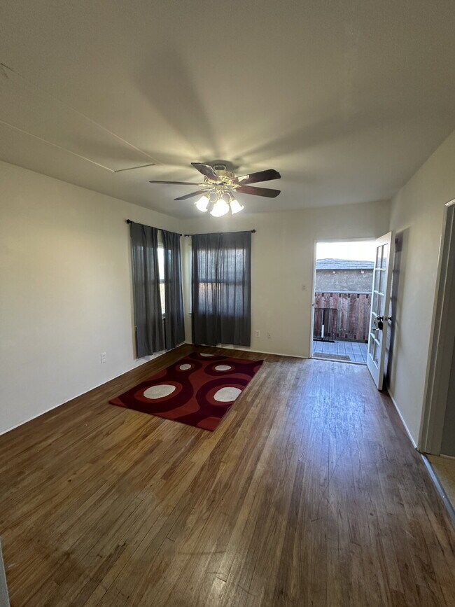Building Photo - "Charming 1-Bedroom Studio on Berry Street – Cozy 450 Sq Ft in Lemon Grove!"