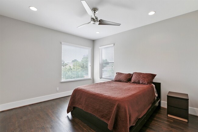 Building Photo - 2507 McDuffie St