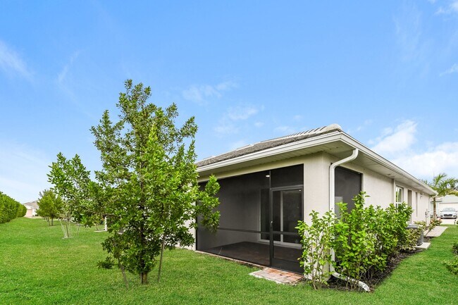 Building Photo - Annual Unfurnished Rental – 3Bedroom Home in Enbrook, South Naples