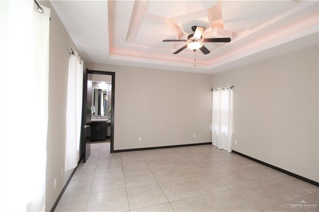 Building Photo - 2113 Rice Ave