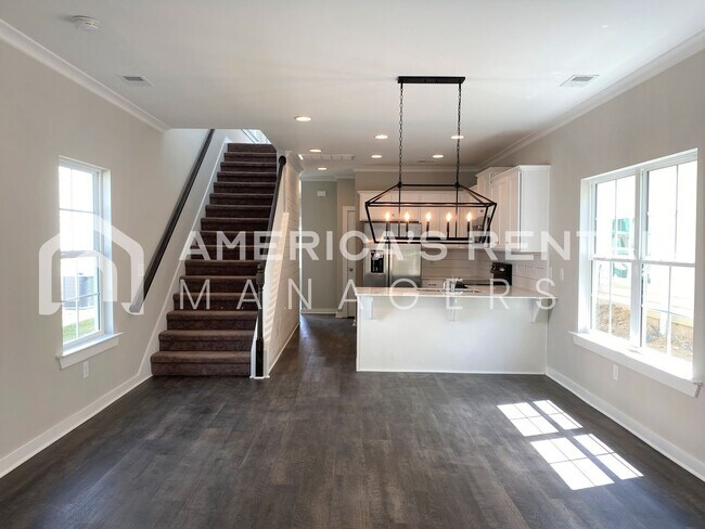 Building Photo - 216 Creek Run Way