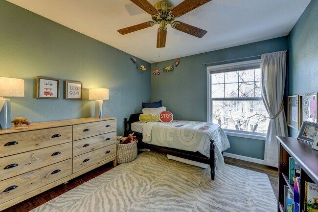 Building Photo - Stunning Upgraded 5BR 4BA Lafayette Home Near Coal Creek Trail & Hwy 287**