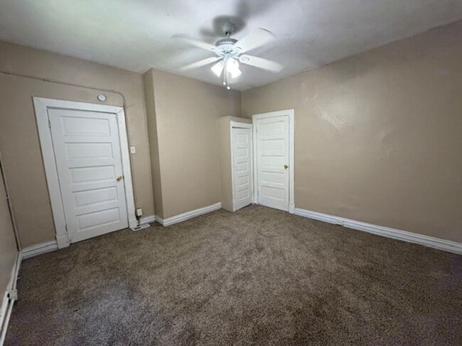 Building Photo - Lovely 2 Bedroom / 1 Bath for Rent - Section 8 Welcome