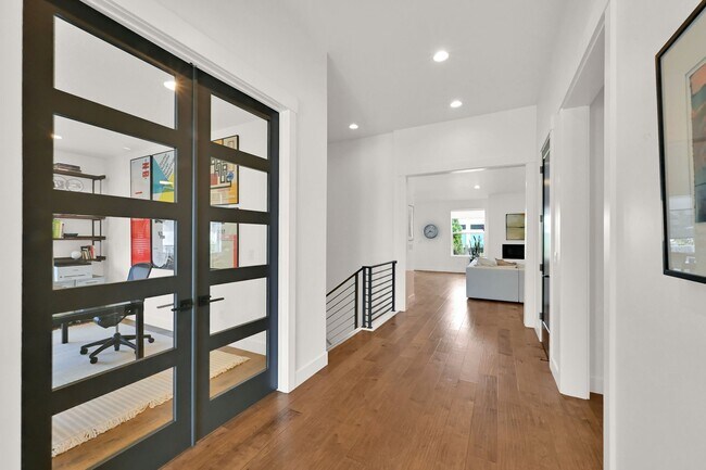 Building Photo - 5887 S Murray Holw Ln