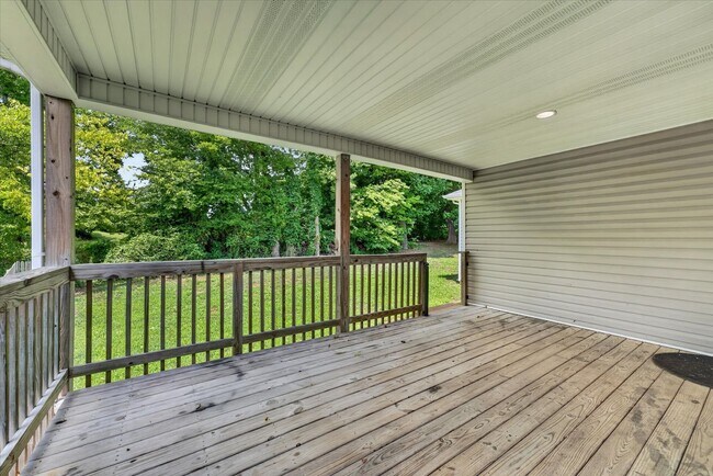 Building Photo - 2228 Killington Dr