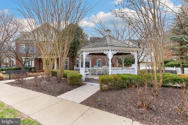 Building Photo - 709 Gaither Rd