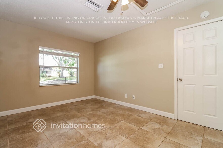 Building Photo - 10933 Temple Ave