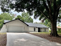Building Photo - 104 Phillips Dr