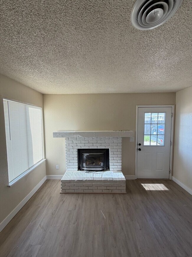 Building Photo - *NA114-Gill,Ravinderjit