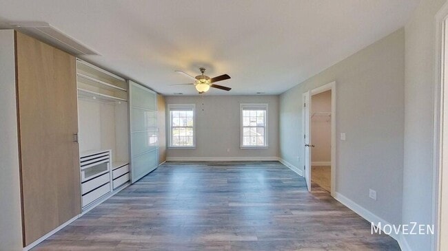 Building Photo - 1136 Valley Dale Dr