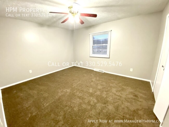 Building Photo - Half Off First Month Rent Special in Jacks...